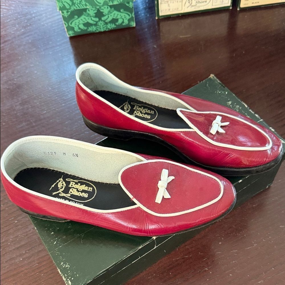 Red Women's Flats with Bow Detail - Picture 5 of 8